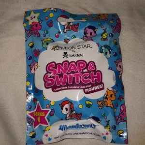 Neon star by tokidoki snap and switch figure